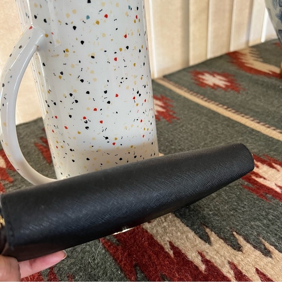 Tory Burch Robinson Black Saffiano Leather Continental Wallet $275 - Picture 5 of 9